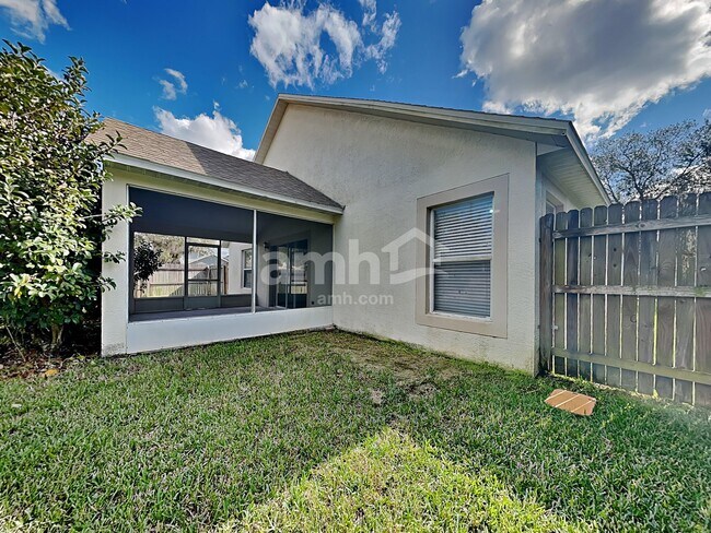 Building Photo - 1353 Crimson Clover Ln