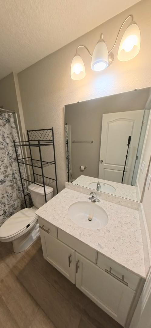 Building Photo - 70409 Winding River Dr