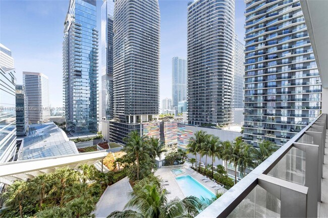 Building Photo - 88 SW 7th St