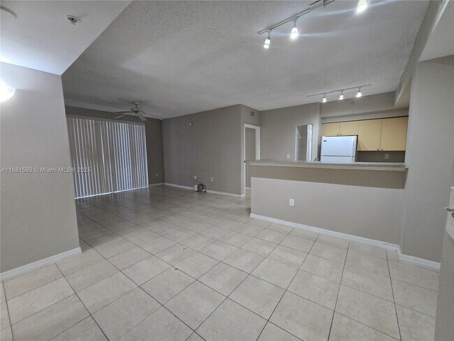 Building Photo - 2151 W Preserve Way