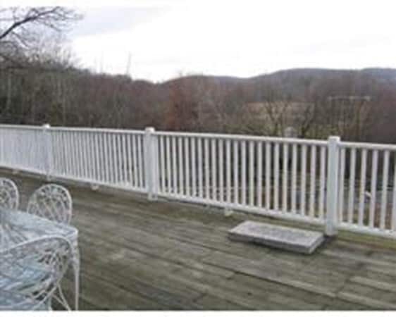 Building Photo - 16 Stowe Rd