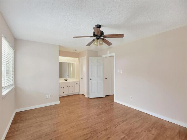 Building Photo - 3115 Founders Green Cir