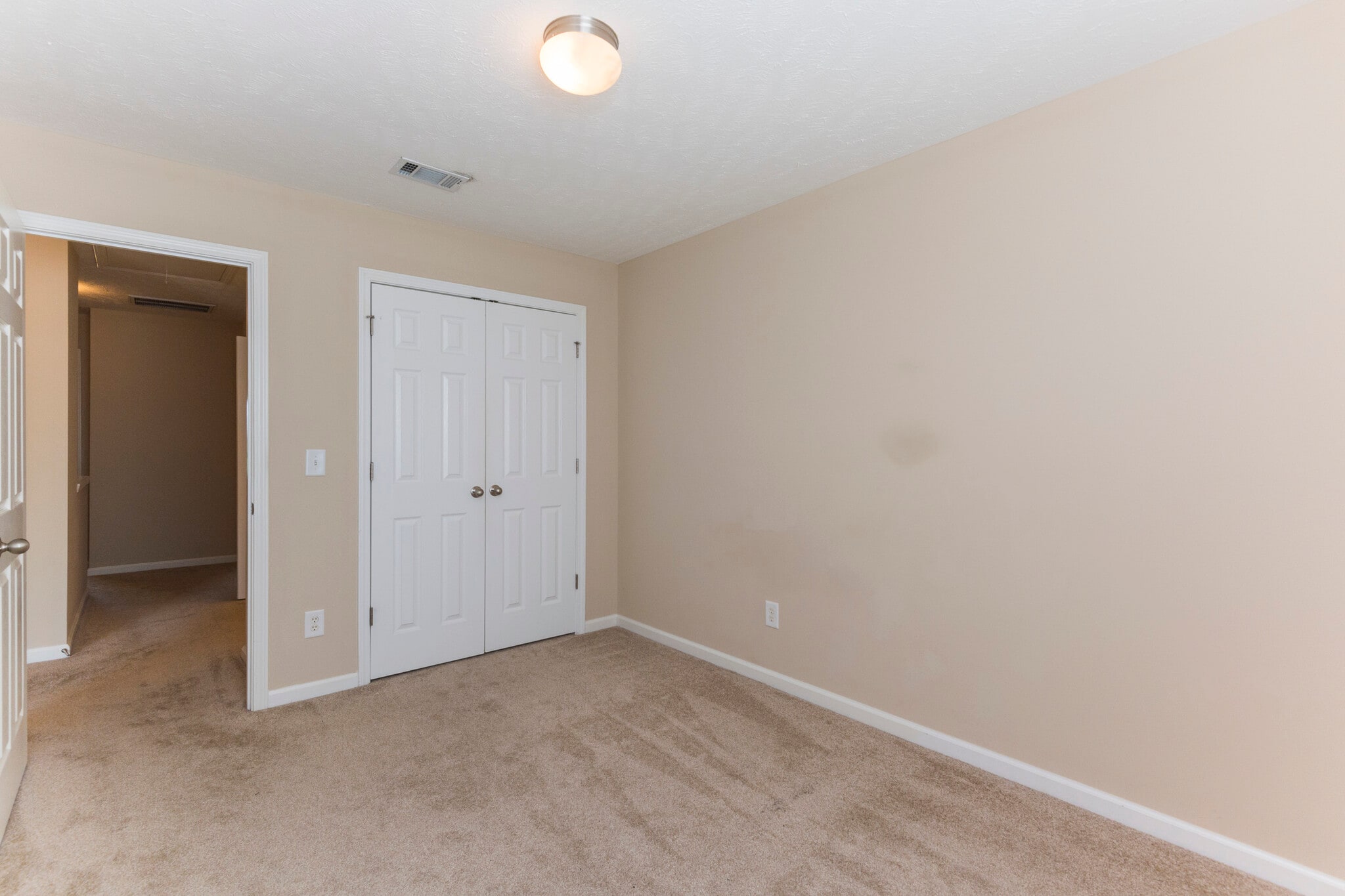 Building Photo - 8725 Ambonnay Dr