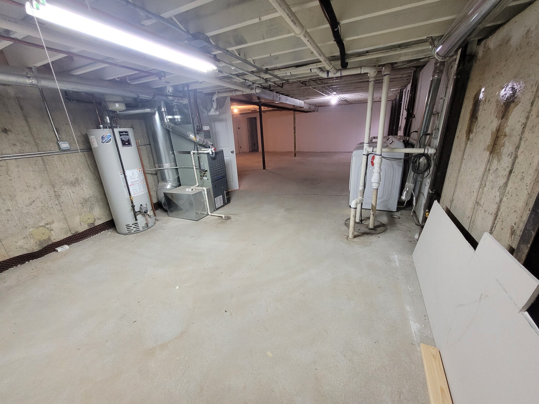 Building Photo - 364 N Everett Dr