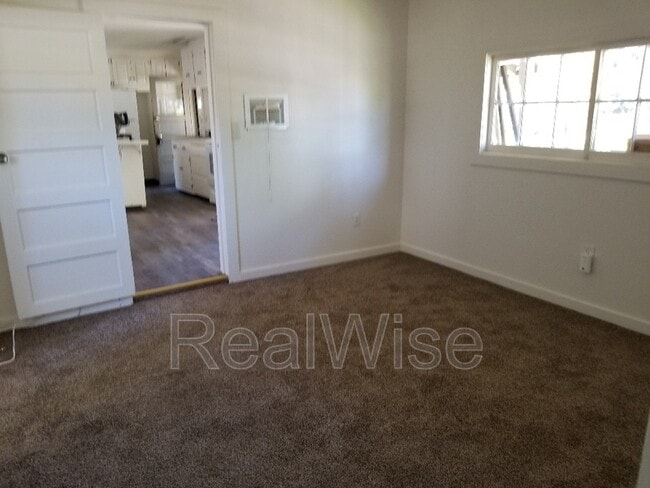 Building Photo - 1483 Fruitdale Dr