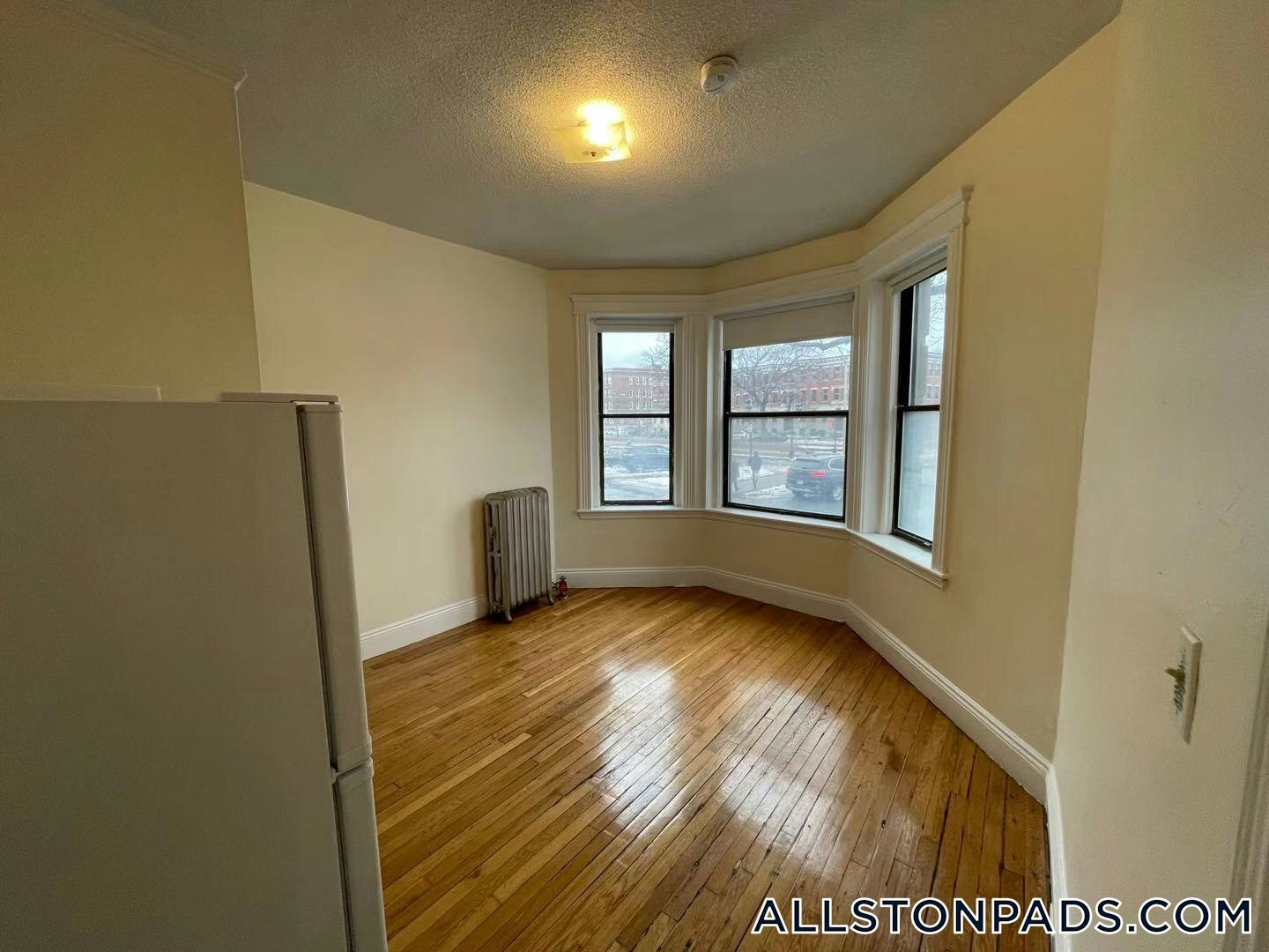 Building Photo - 1160 Commonwealth Ave