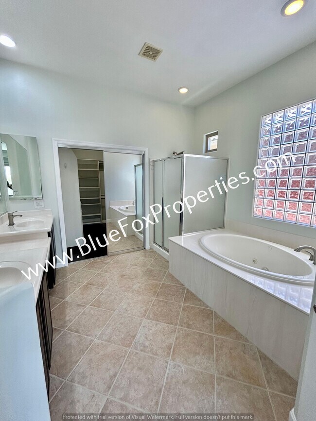 Building Photo - 12841 N Cactus Terrace Pl
