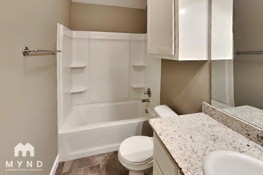 Building Photo - 1118 Merlin Dr