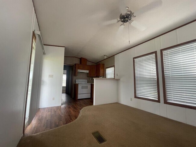 Building Photo - 7107 Kamas Ln
