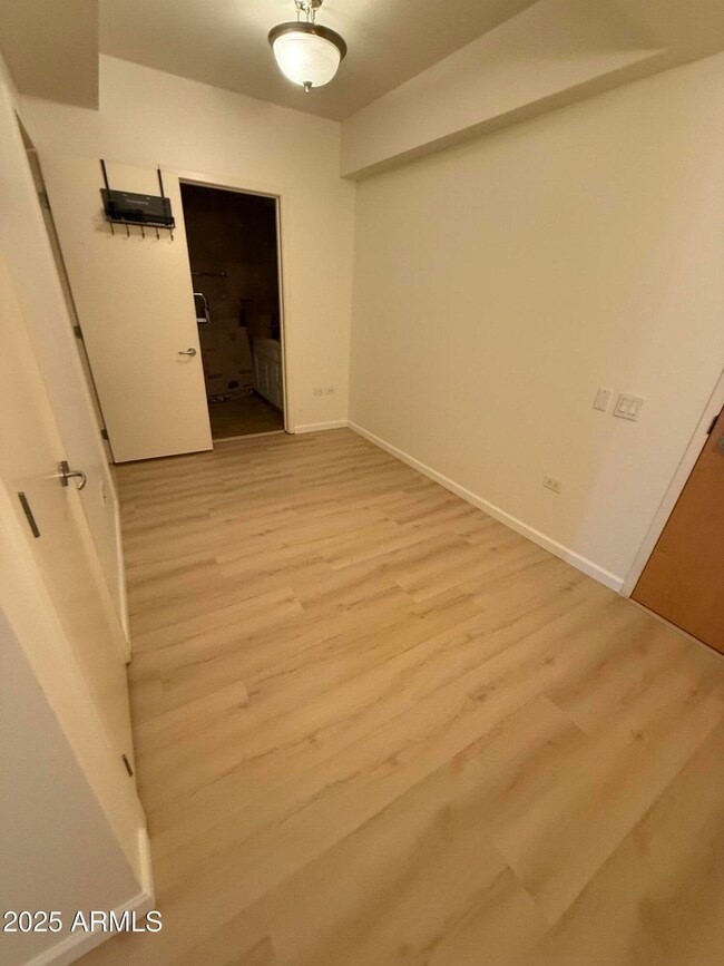 Building Photo - 7161 E Rancho Vista Dr