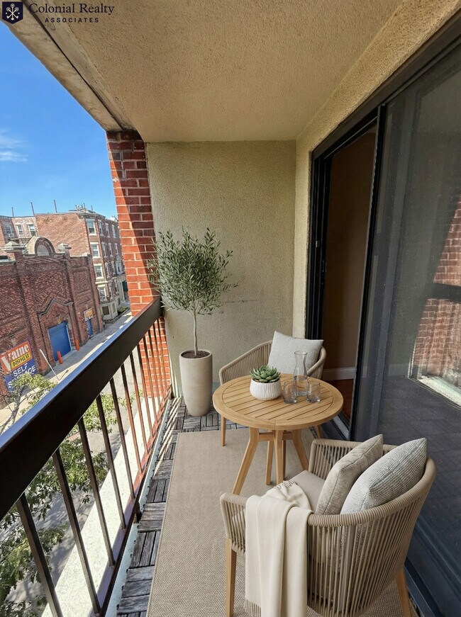 Building Photo - 85 Brainerd Rd