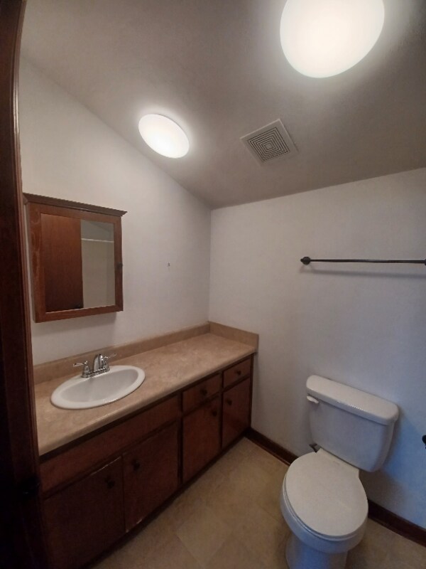 Building Photo - 705 E College Ave