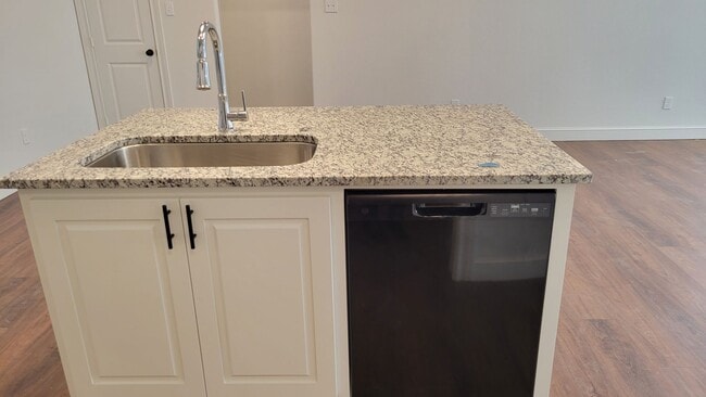 Building Photo - 7208 22nd Pl