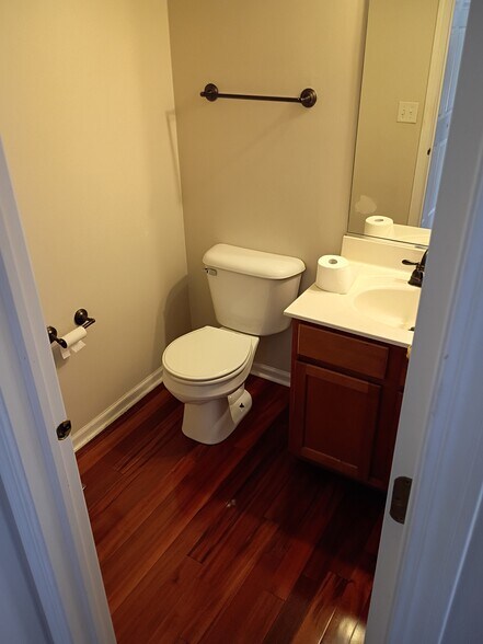 Building Photo - 188 Concord Dr S