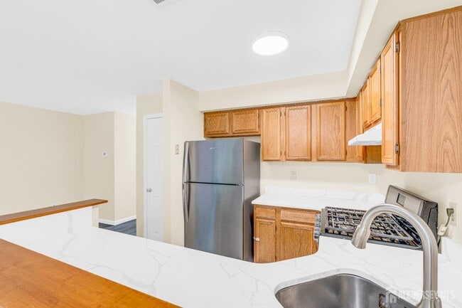 Building Photo - 267 Shady Oak Ct