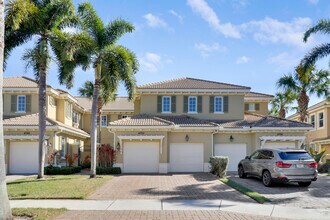 Building Photo - 4790 Cadiz Cir