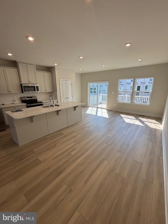 Building Photo - 4362 Southerby Dr