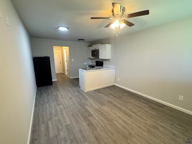 Building Photo - 116 Tabor Dr