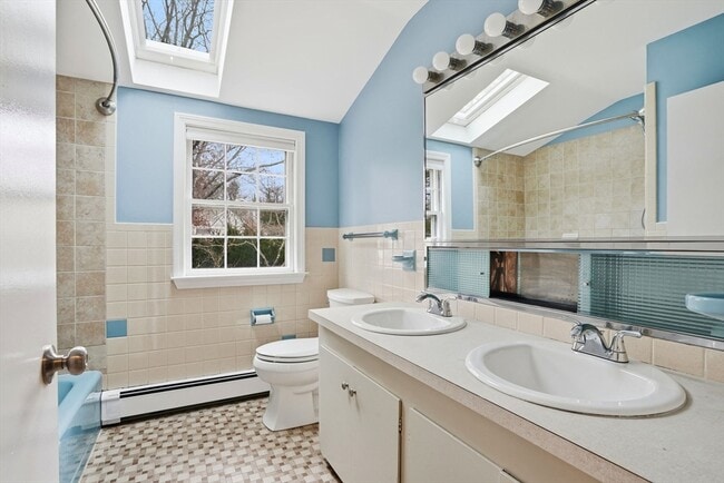 Building Photo - 49 Aberdeen Dr