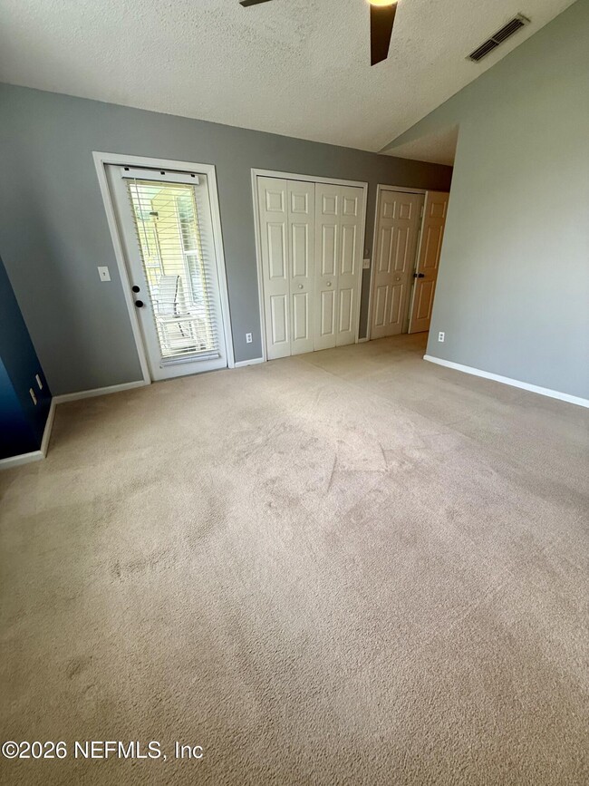 Building Photo - 700 Ironwood Dr