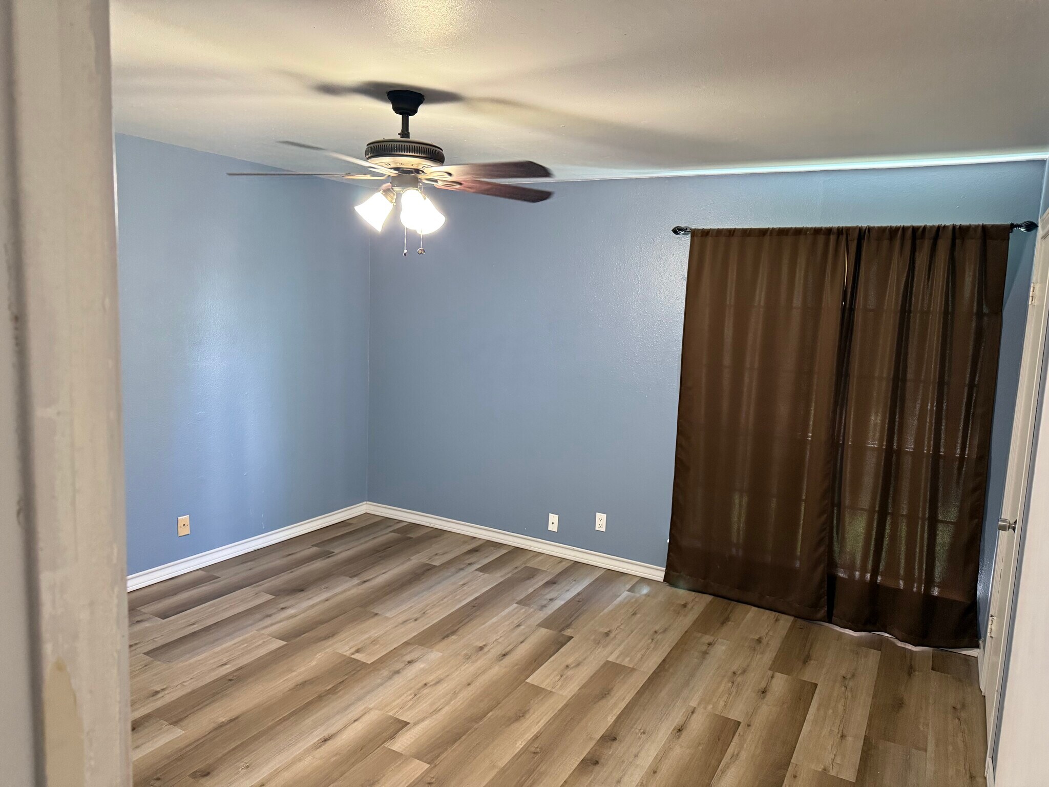 Upstairs master bedroom - 2304 Shidler Dr