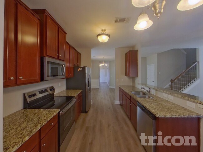 Building Photo - 500 Kirkland Dr