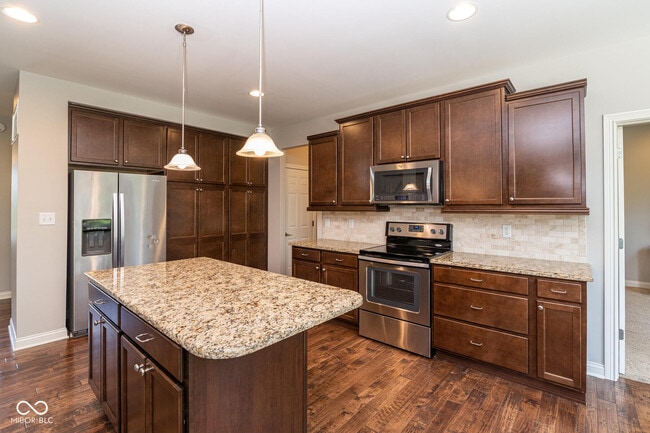 Building Photo - 10599 Geist View Dr