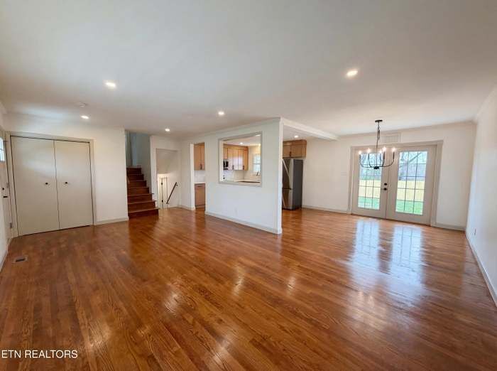 Building Photo - 8717 Kildare Dr NW