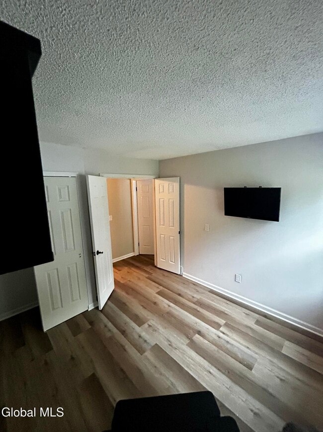 Building Photo - 46 Westchester Dr