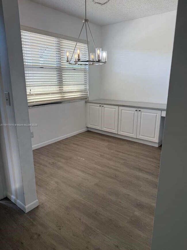 Building Photo - 13001 SW 15th Ct