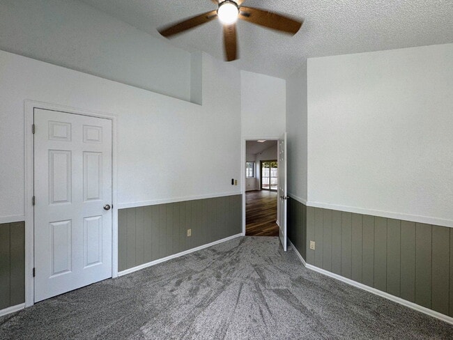 Building Photo - 3302 W 114th Pl