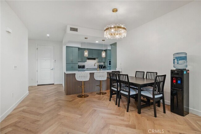 Building Photo - 468 Caruso Ave