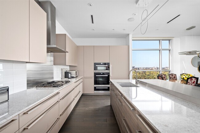 Building Photo - 3331 D'Amico St