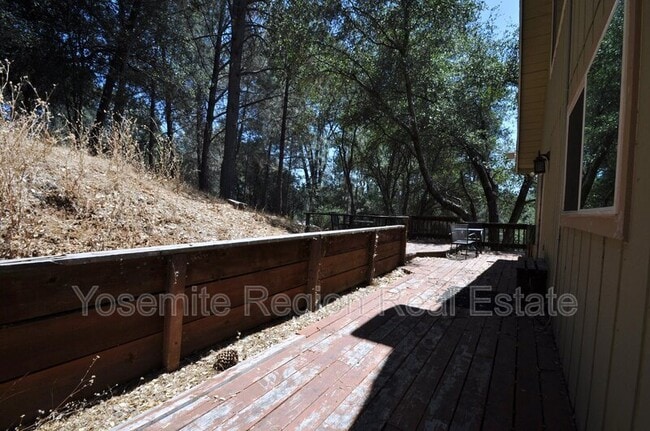 Building Photo - 20415 Pine Mountain Dr