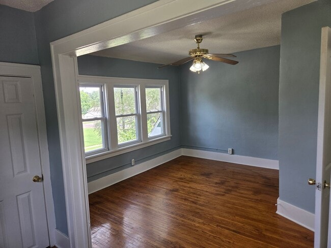 Building Photo - New Listing !!!