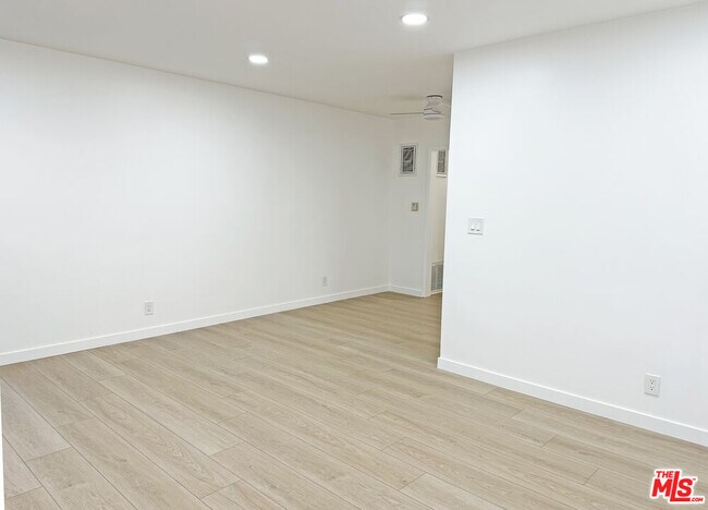 Building Photo - 11915 Jefferson Blvd