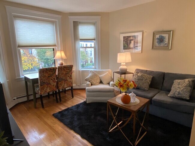 Primary Photo - 451 Park Dr