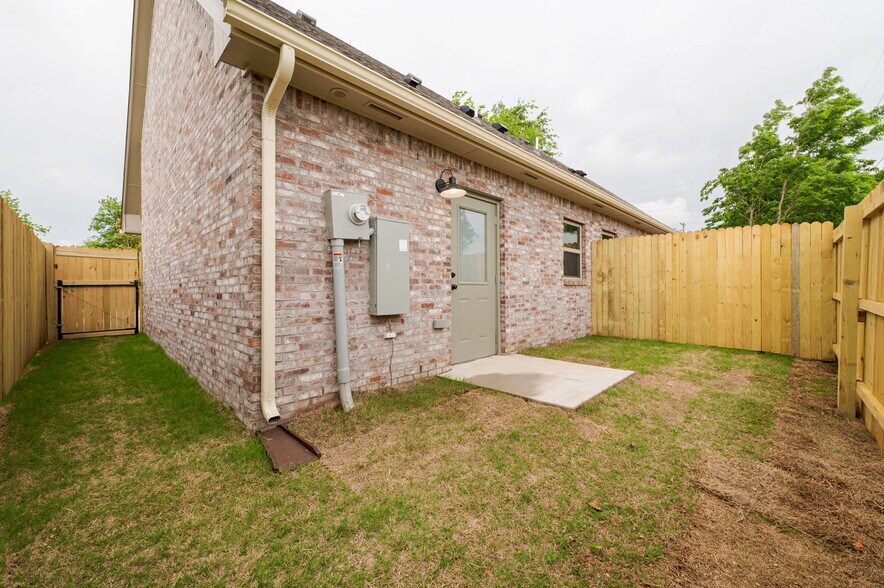 Building Photo - 1511 NW 11th St