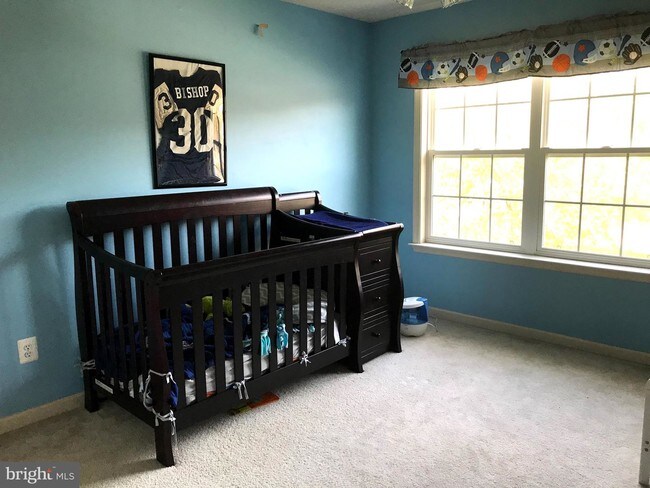 Building Photo - 4353 S Creek Ct