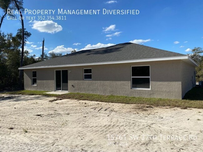 Building Photo - Custom Home - Desirable SW Ocala Neighborh...