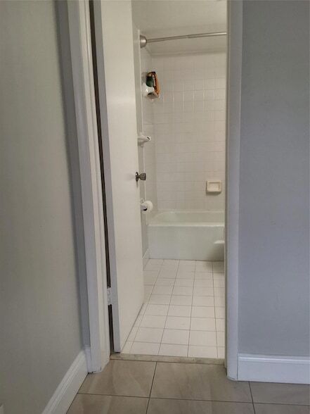 Building Photo - 4500 N Federal Hwy