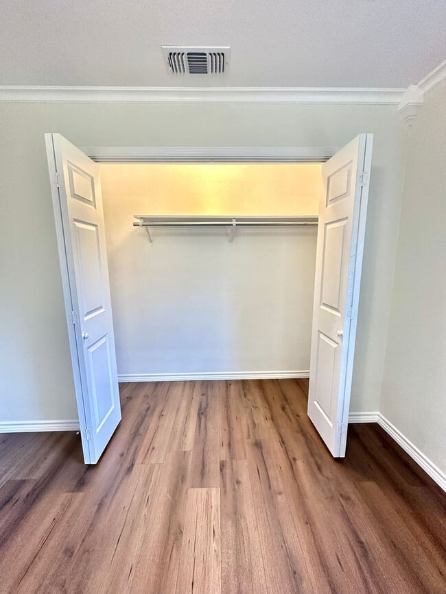 Building Photo - COMING SOON! Remodeled 3 Bedroom Home For ...