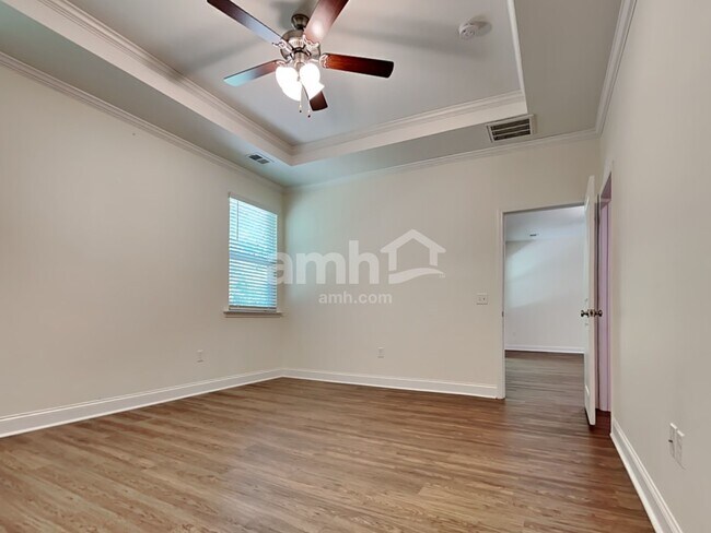 Building Photo - 219 Swan Drive