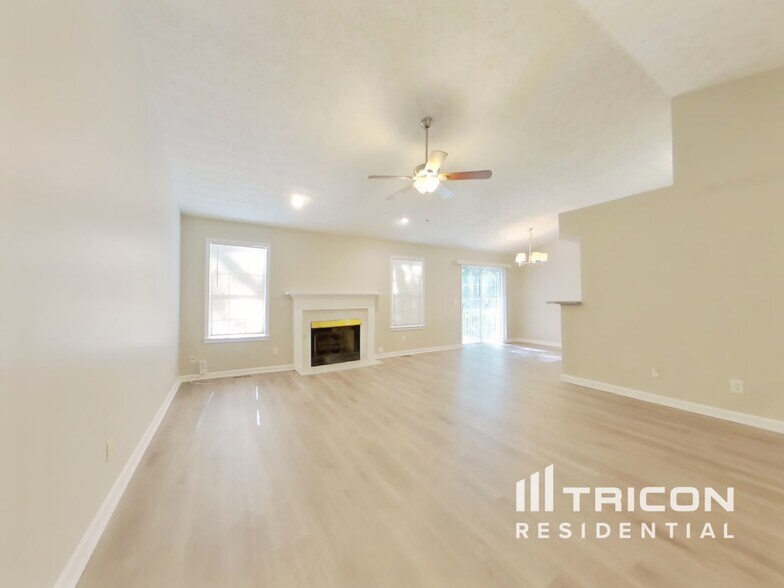Building Photo - 93 Linville Pointe