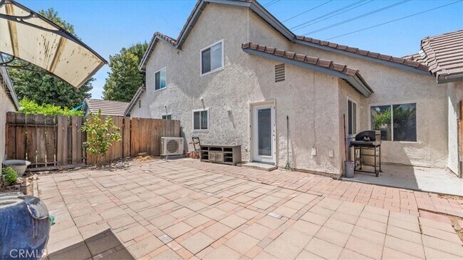 Building Photo - 10861 Mountain View Ave