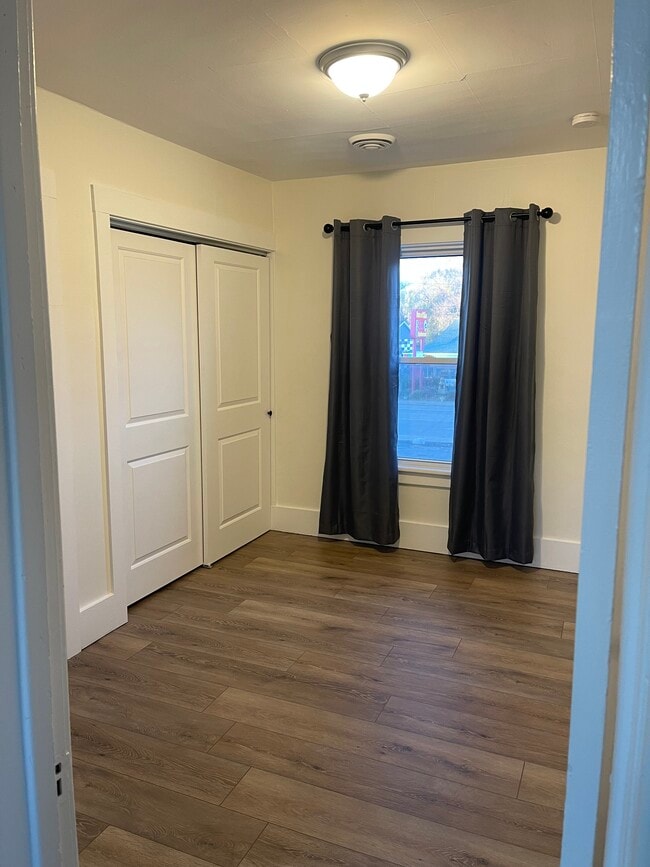 Building Photo - 1820 Crowley St