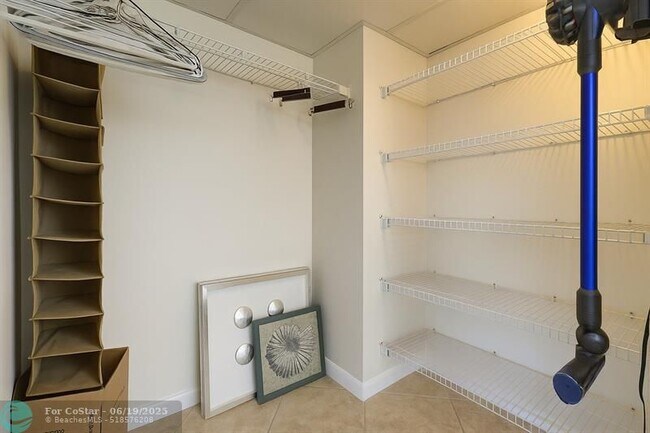 Building Photo - 6000 N Ocean Blvd