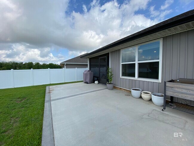 Building Photo - 23973 Citation Lp