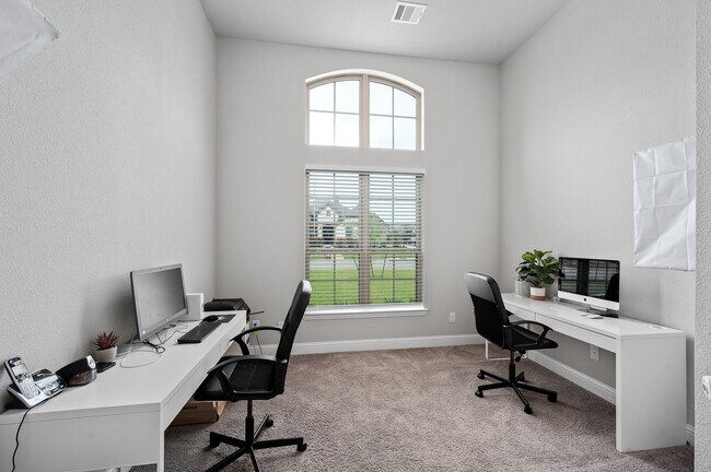 Building Photo - 1074 Waverly Dr