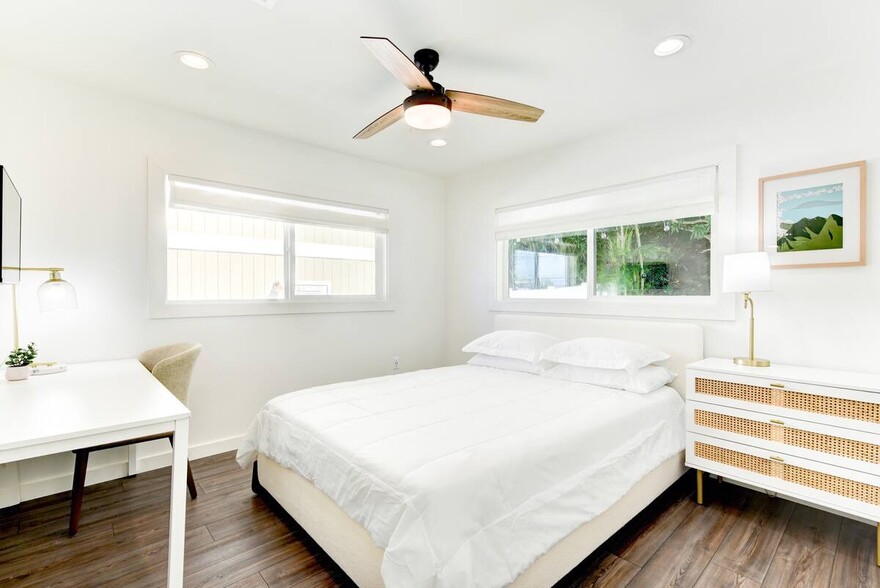 Building Photo - 1235 Manulani St